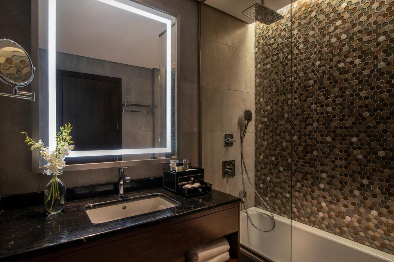 होटल Movenpick And Residences 5*