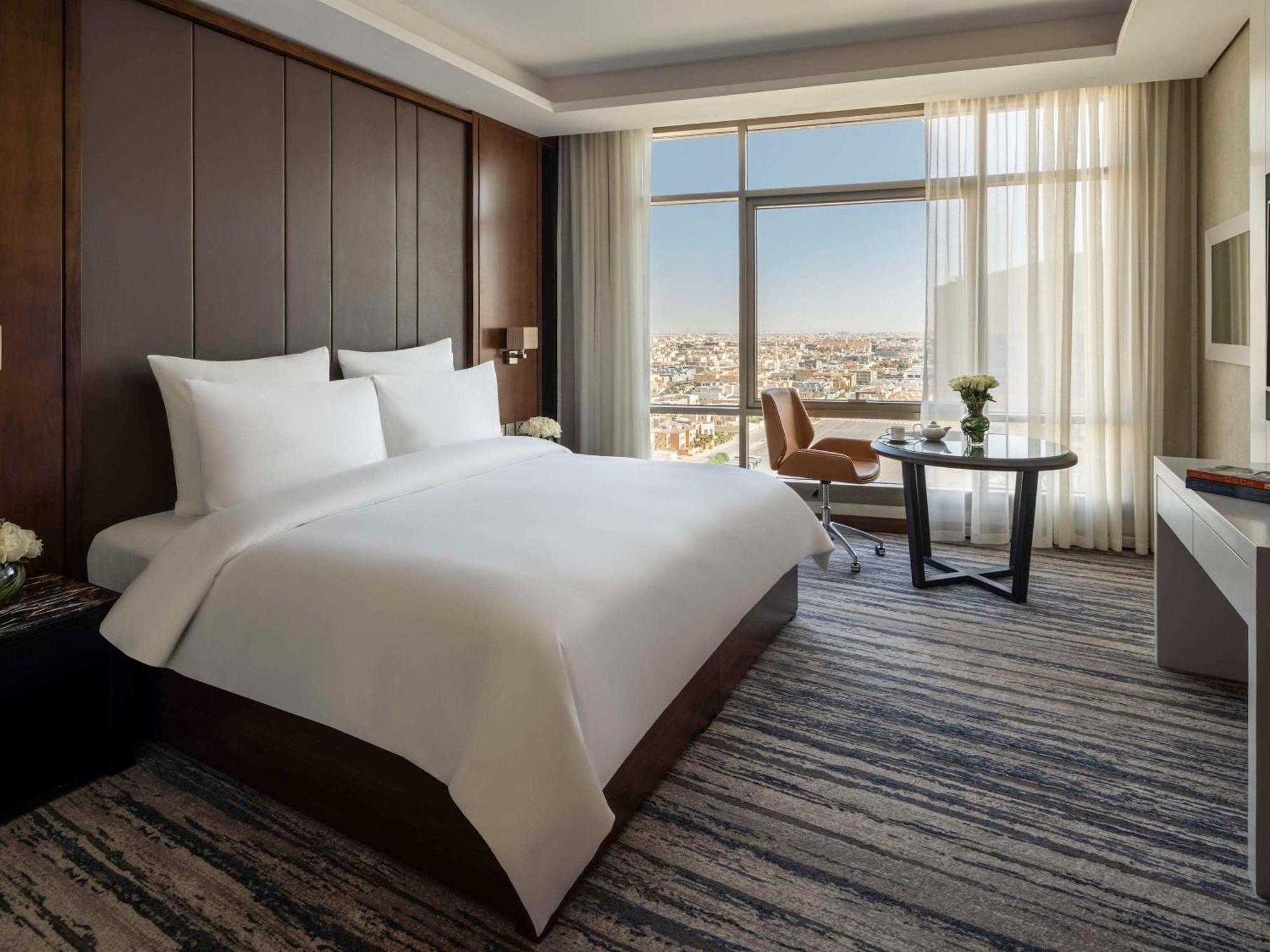 Movenpick And Residences 5*