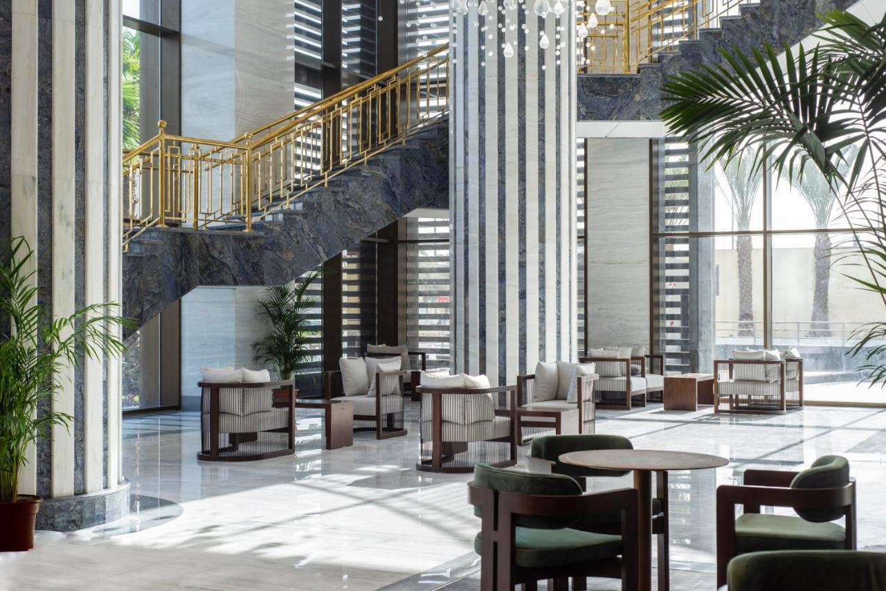 Movenpick And Residences 5*